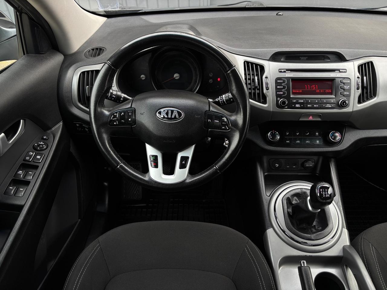 Kia Sportage 1.7 CRDI. Garanzia 12 mesi. Neopatentati