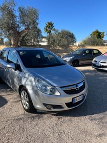 Opel Corsa 1.2 5 porte Club xfetta!!!