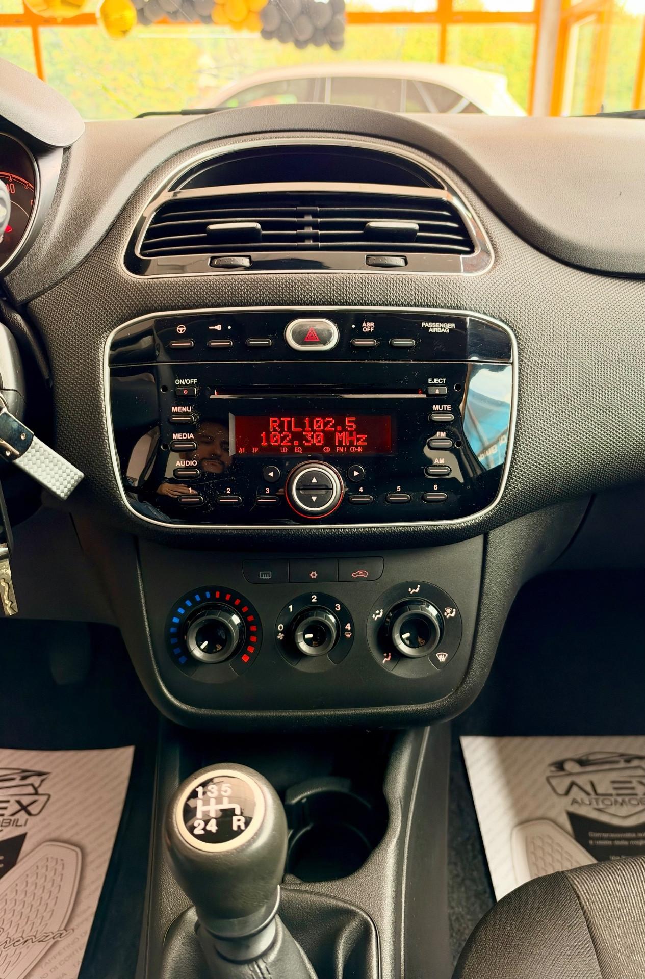 Fiat Punto 1.2benzina 69cv Neopatentati