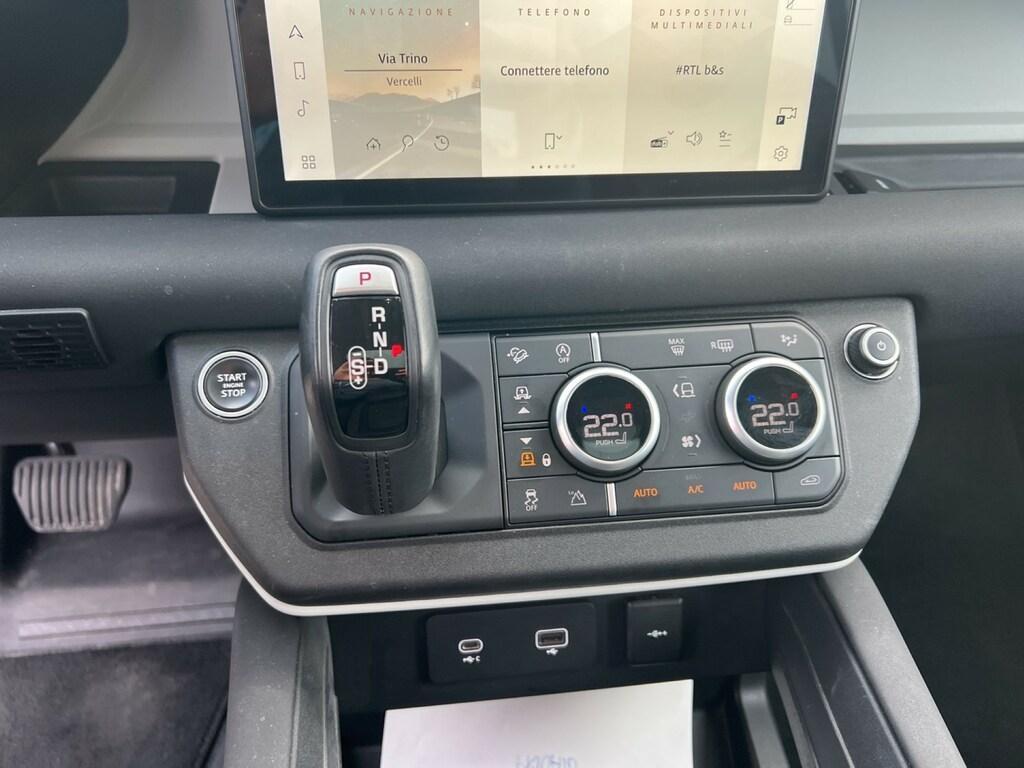 Land Rover Defender 110 2.0 SD4 First Edition AWD Auto