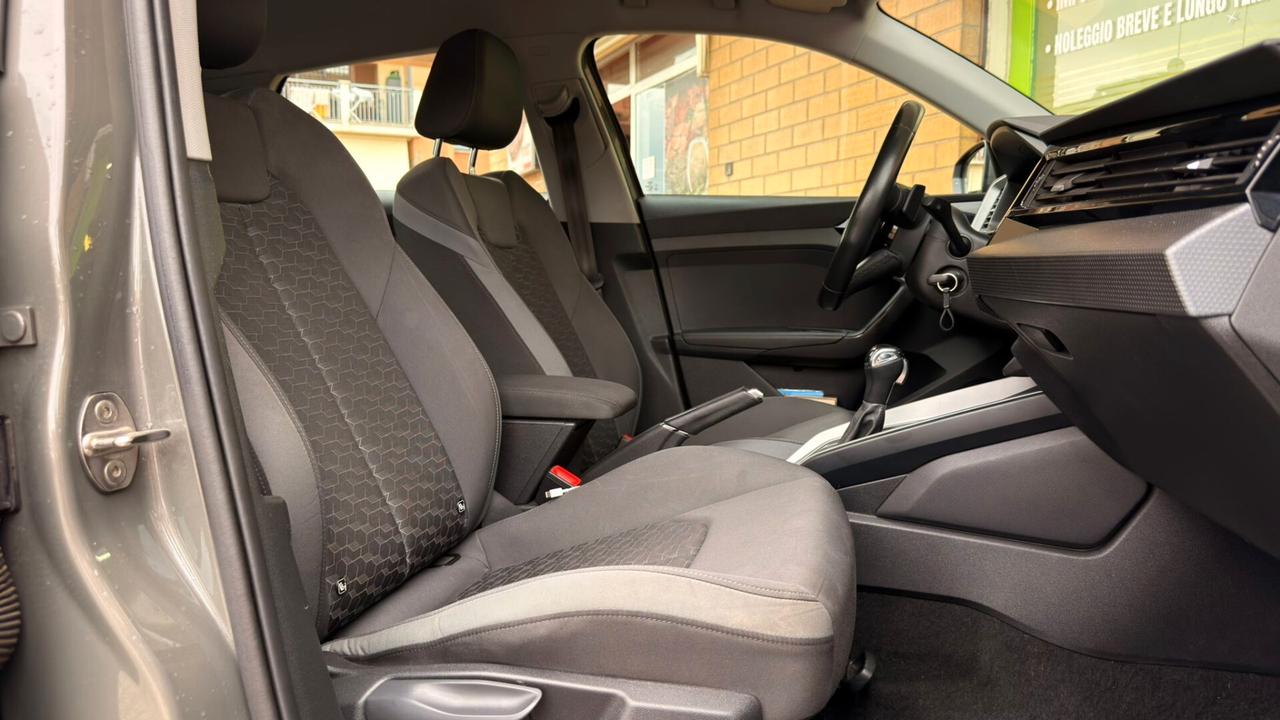 Audi A1 SPB 30 TFSI S tronic Identity Black