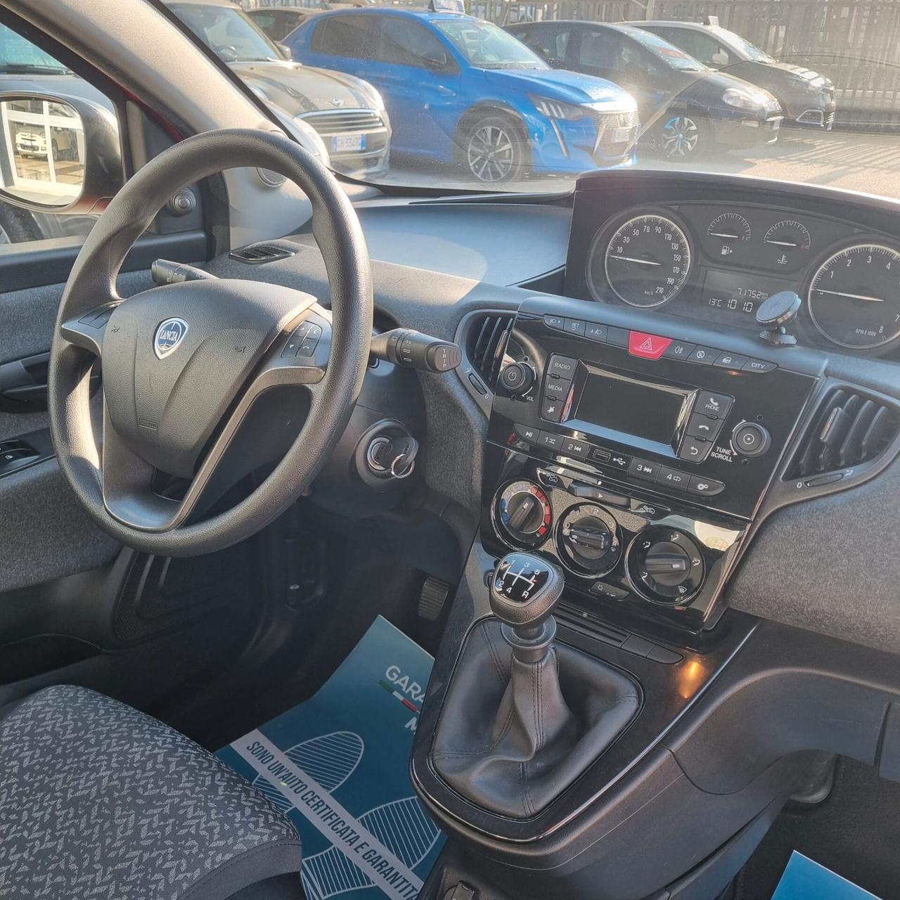 Lancia Ypsilon 1.2 69 CV 5 porte S&S Platinum