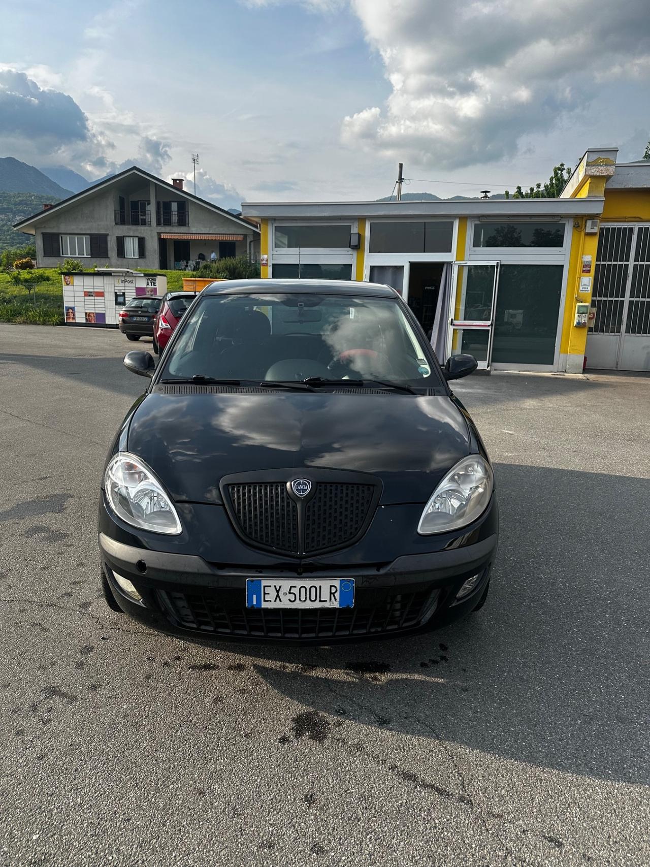 Lancia Ypsilon 1.4 Platino Ecochic GPL