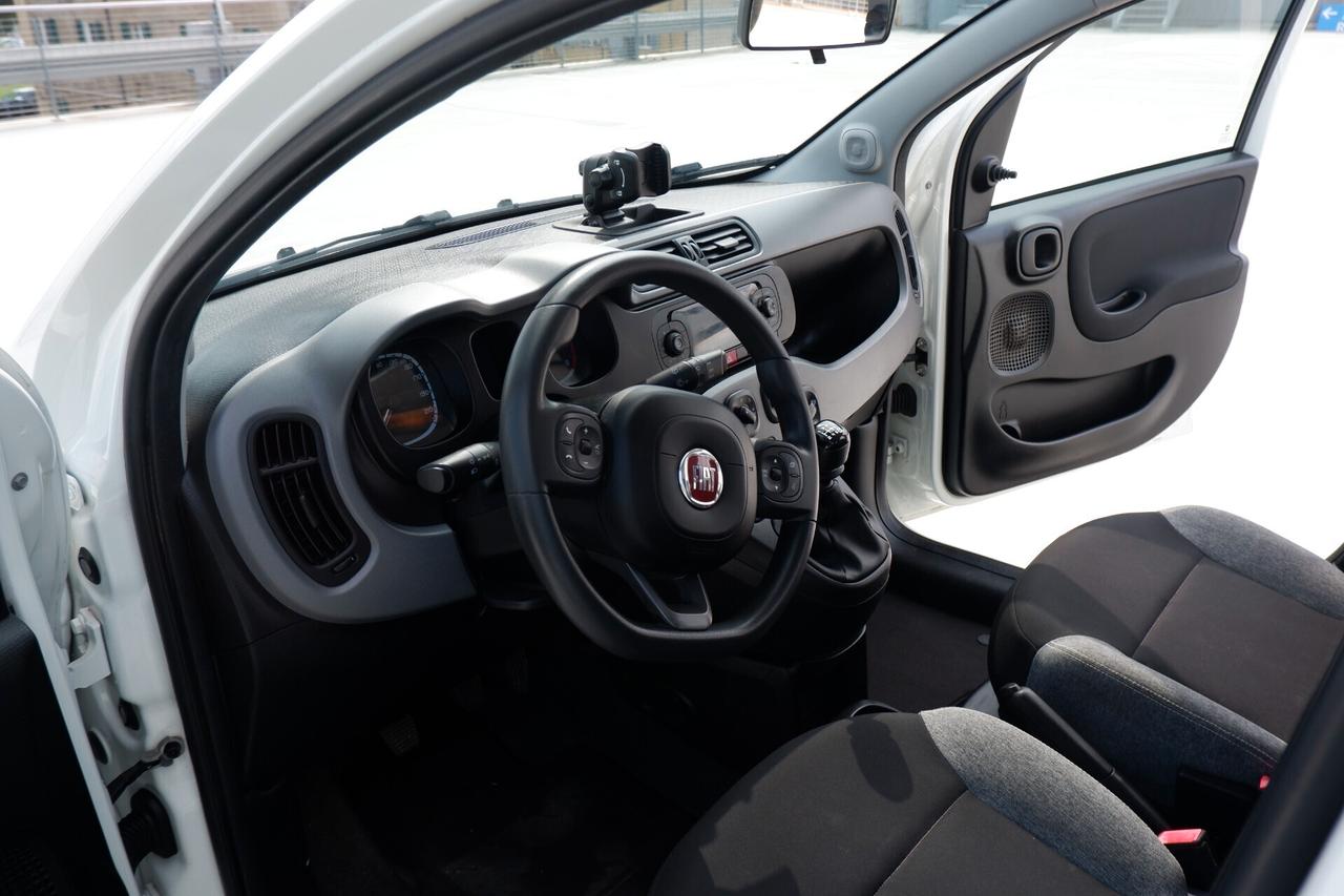 Fiat Panda 1.0 GSE S&S Hybrid Street Van 4 posti