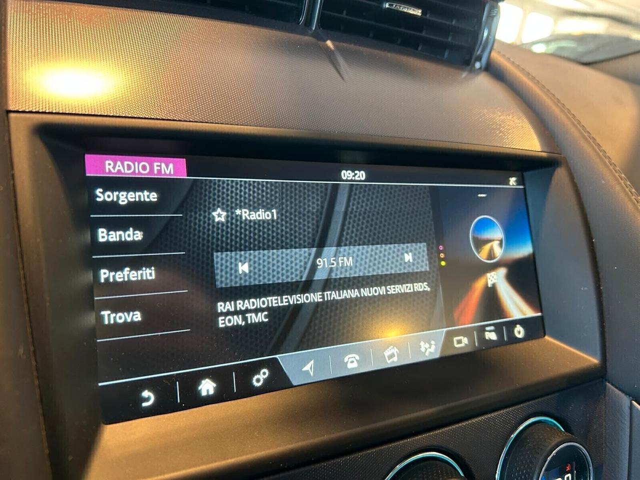 Jaguar F-Type Coupé 2.0 300 cv aut. CUP