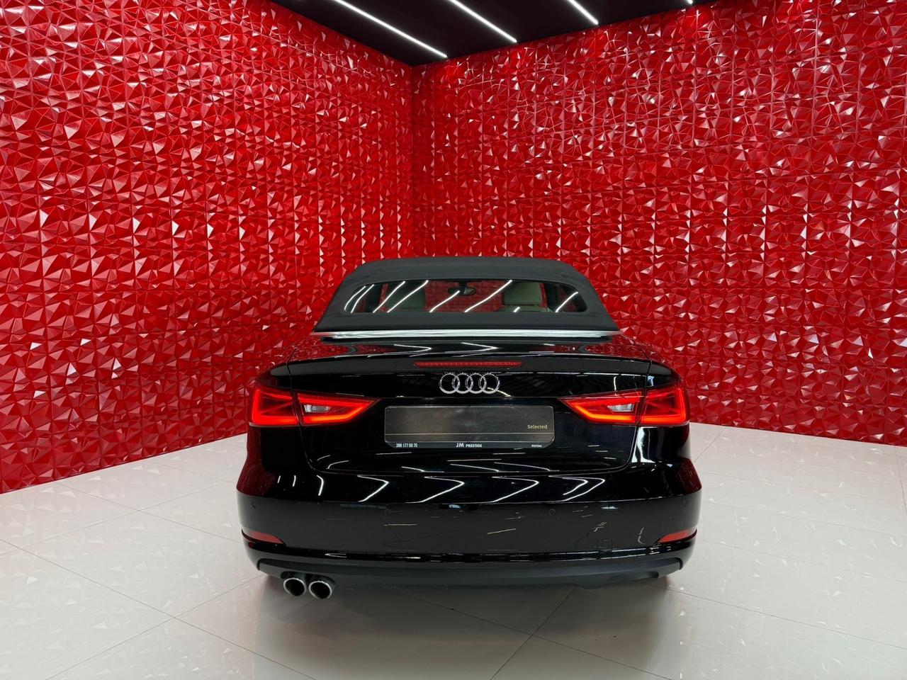 Audi A3 Cabrio 2.0 TDI 150Cv diesel S tronic S-Line