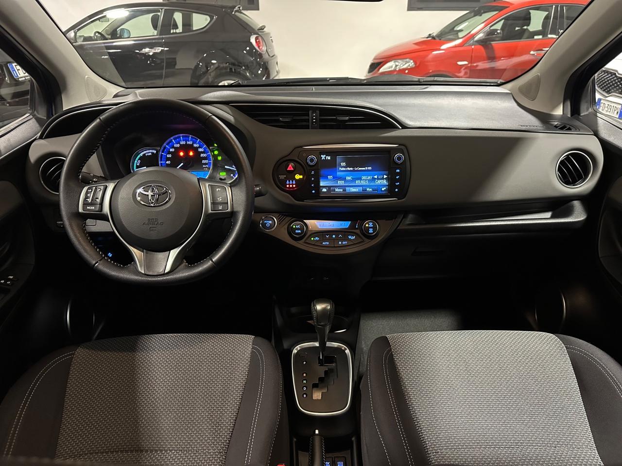 Toyota Yaris 1.5 Hybrid 5 porte Cool