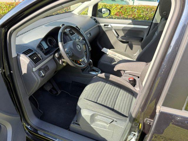 VOLKSWAGEN Touran 2.0 TDI 140 CV DSG High. NAVI - TETTO PAN -GANCIO