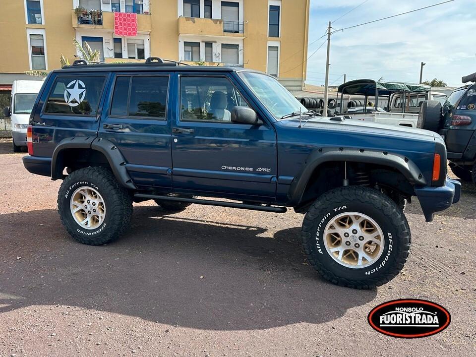 Jeep Cherokee 2.5 TD 5 Porte Sport