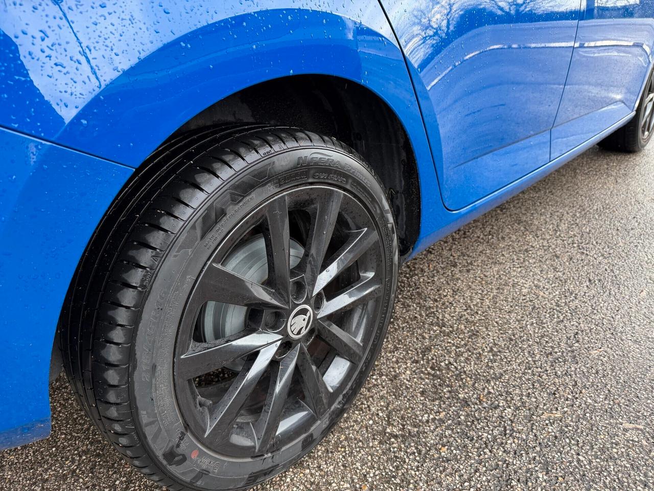 Skoda Fabia 1.0 benzina Neopatentati