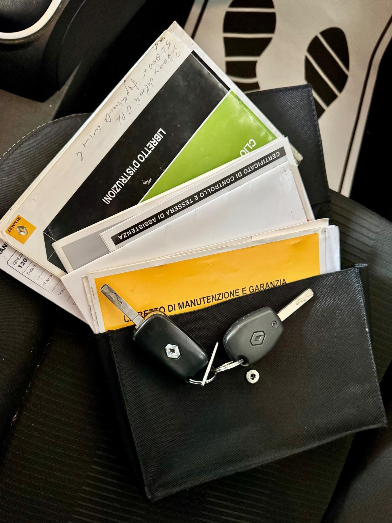 Renault Clio 1.2 16V 5 porte GPL Dynamique