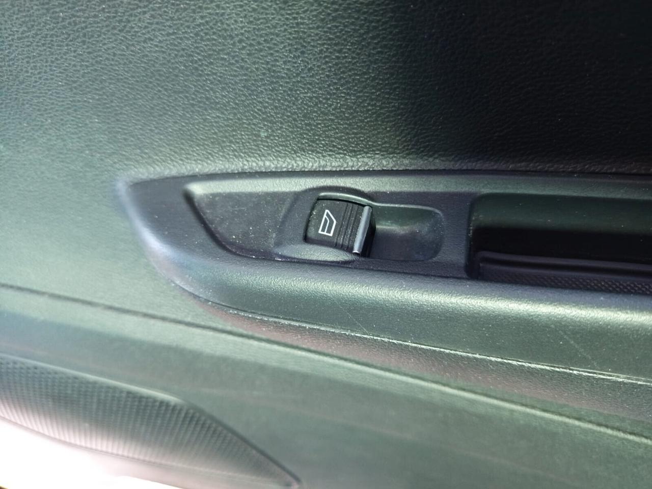 Ford B-Max 1.5 TDCi 75 CV Titanium