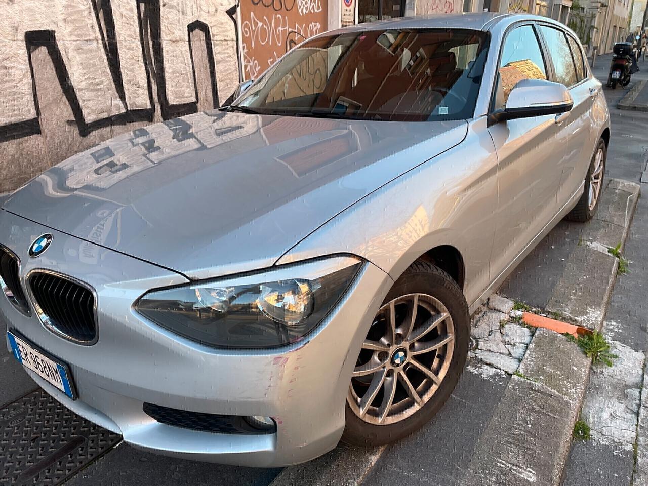 Bmw 116 116d 5p. Efficient Dynamics Urban AUTOMATICA