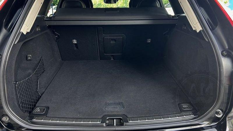 Volvo XC60 D5 AWD Geartronic Business GANCIO T. GUIDA SEMIAUTOM.