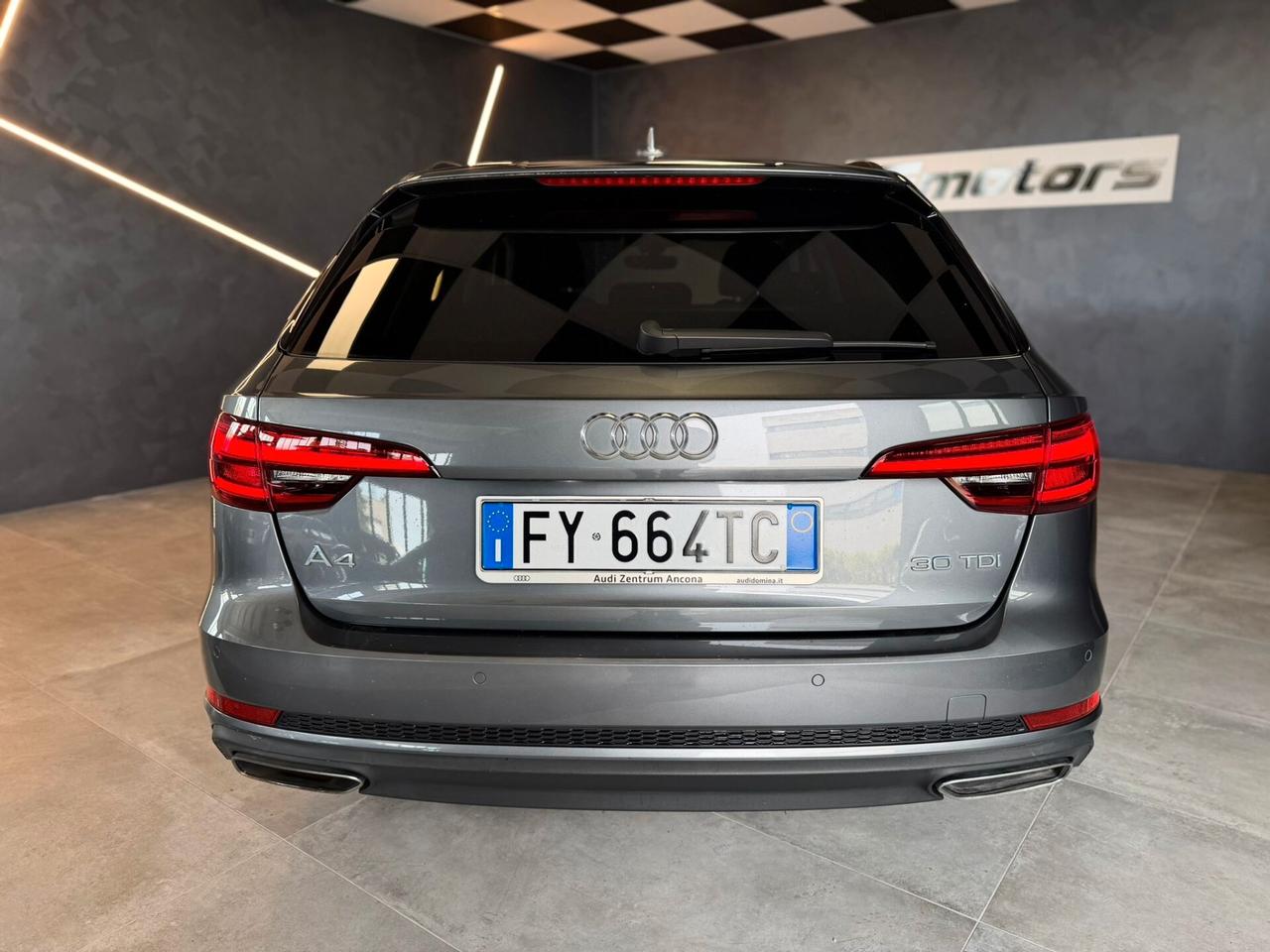 Audi A4 Avant 30 TDI S tronic Business