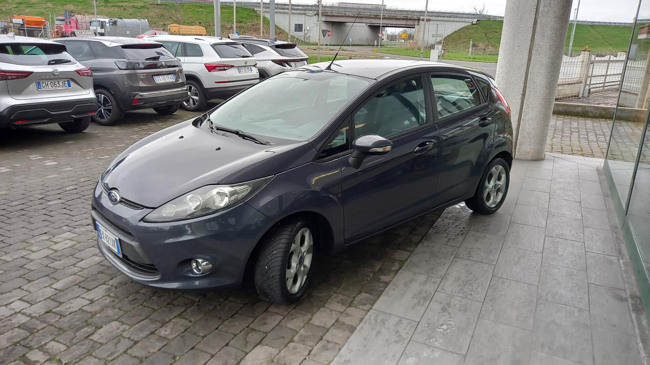 Ford Fiesta Ikon 1.4 5 porte Bz.- GPL