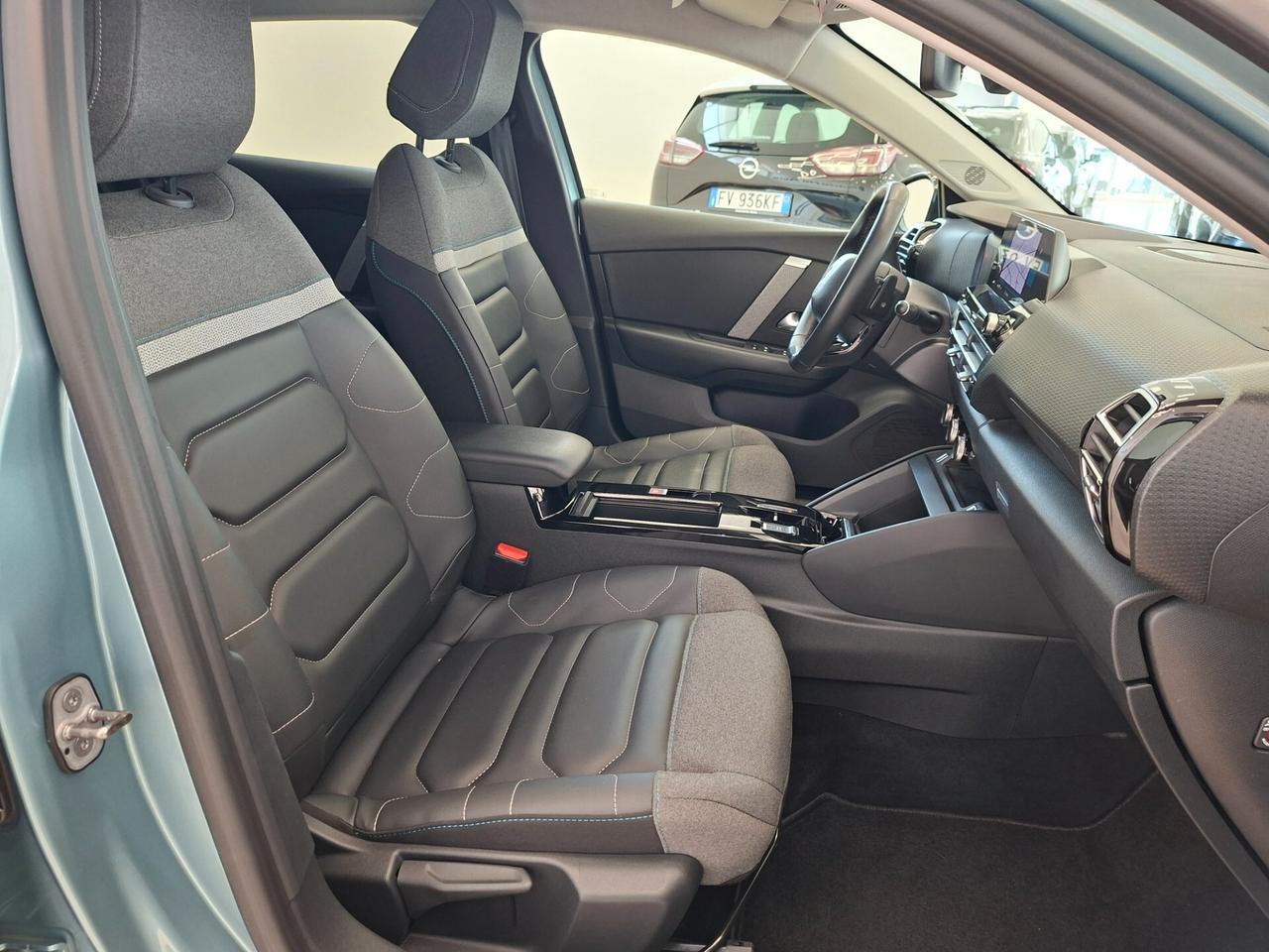 Citroen C4 PureTech 130 S&S EAT8 Shine