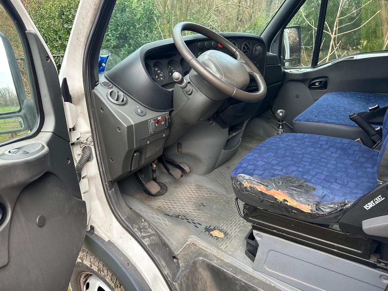 Iveco daily 35c13 furgone con ribaltabile trilaterale unico proprietario