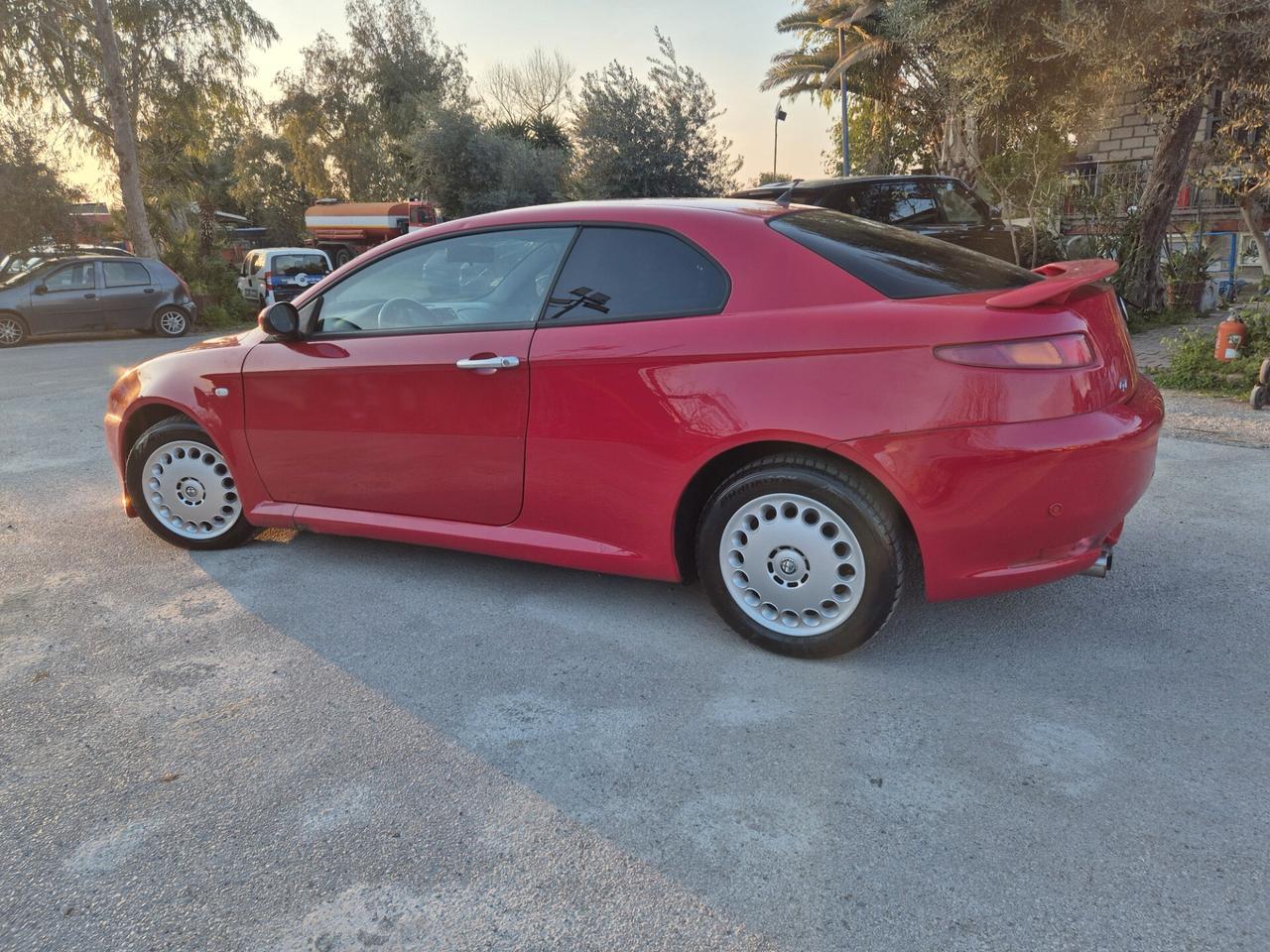 Alfa Romeo GT 2.0 JTS