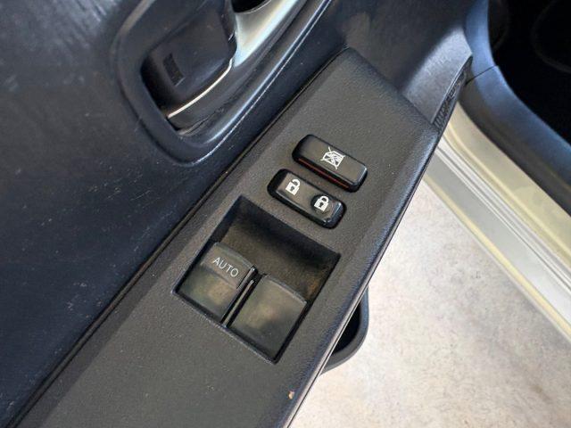 TOYOTA Yaris 1.0 5 porte Lounge OK NEOPATENTATI KM CERTIFIICATI