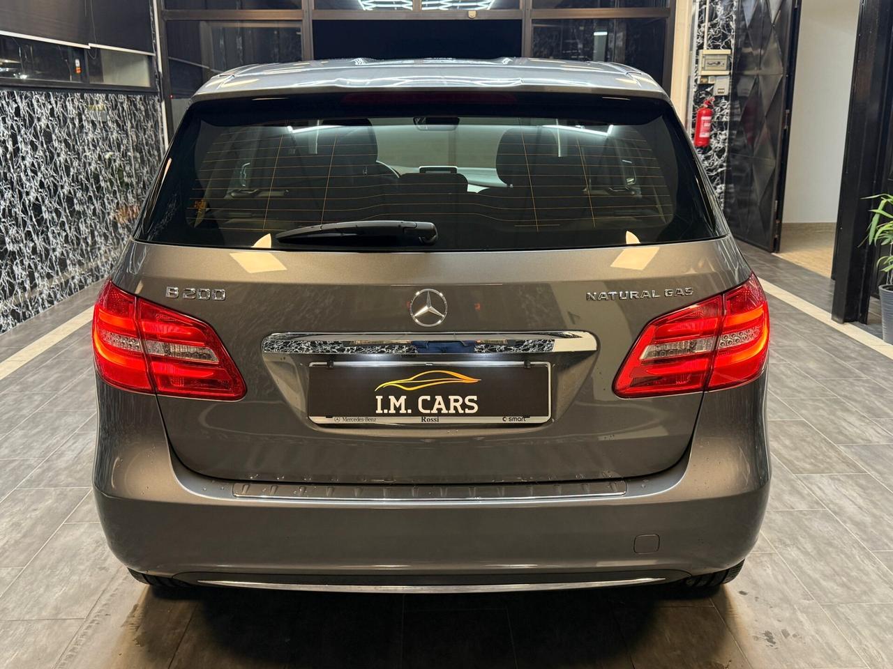 Mercedes-benz B 200 NGD Premium