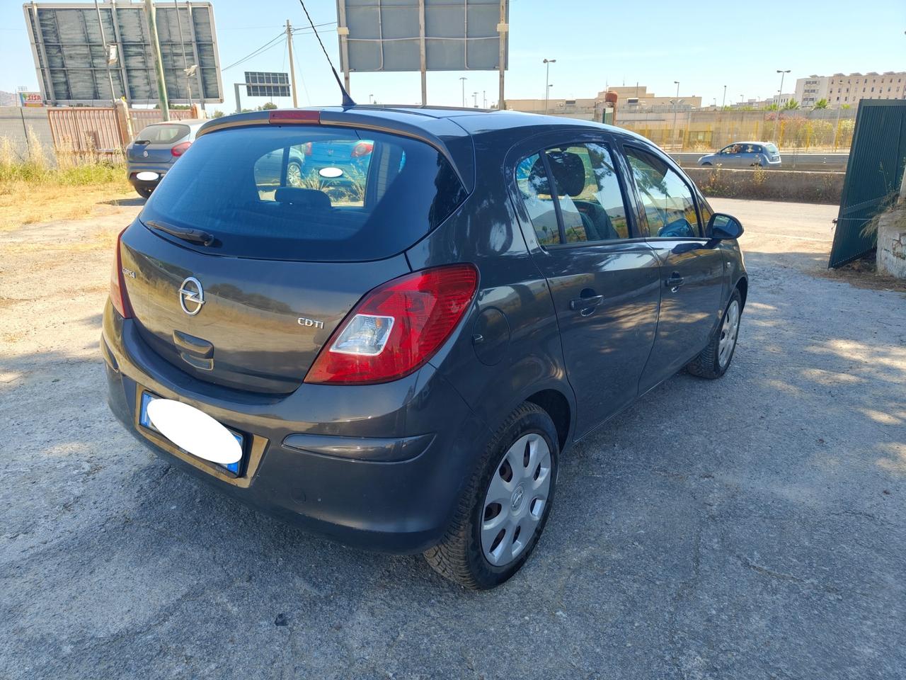 Opel Corsa 1.3 CDTI 75CV Edition 2014
