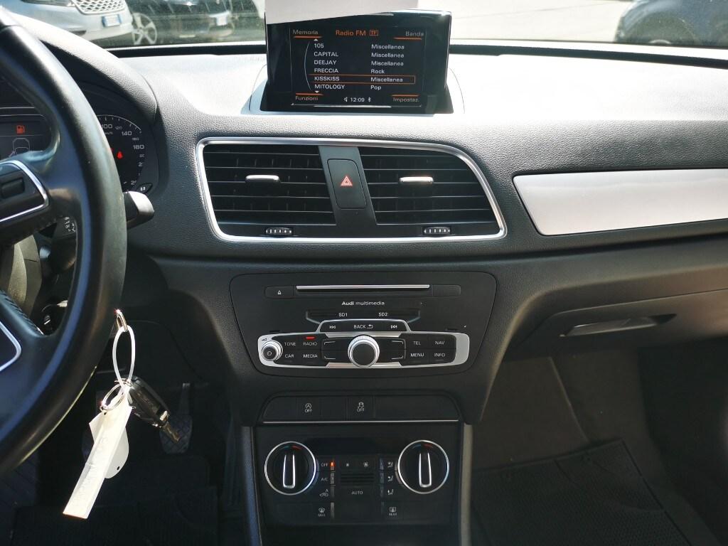 AUDI Q3 Q3 2.0 TDI 120 CV Business