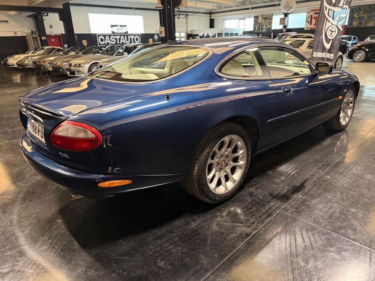 Jaguar XKR 4.0 Coupé asi