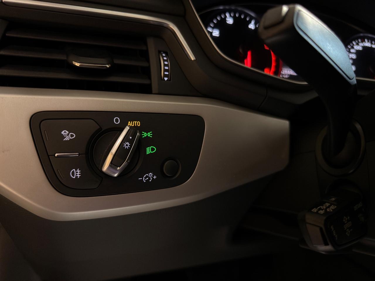 Audi A4 Avant 35 TDI S tronic 2.0 da 150cv