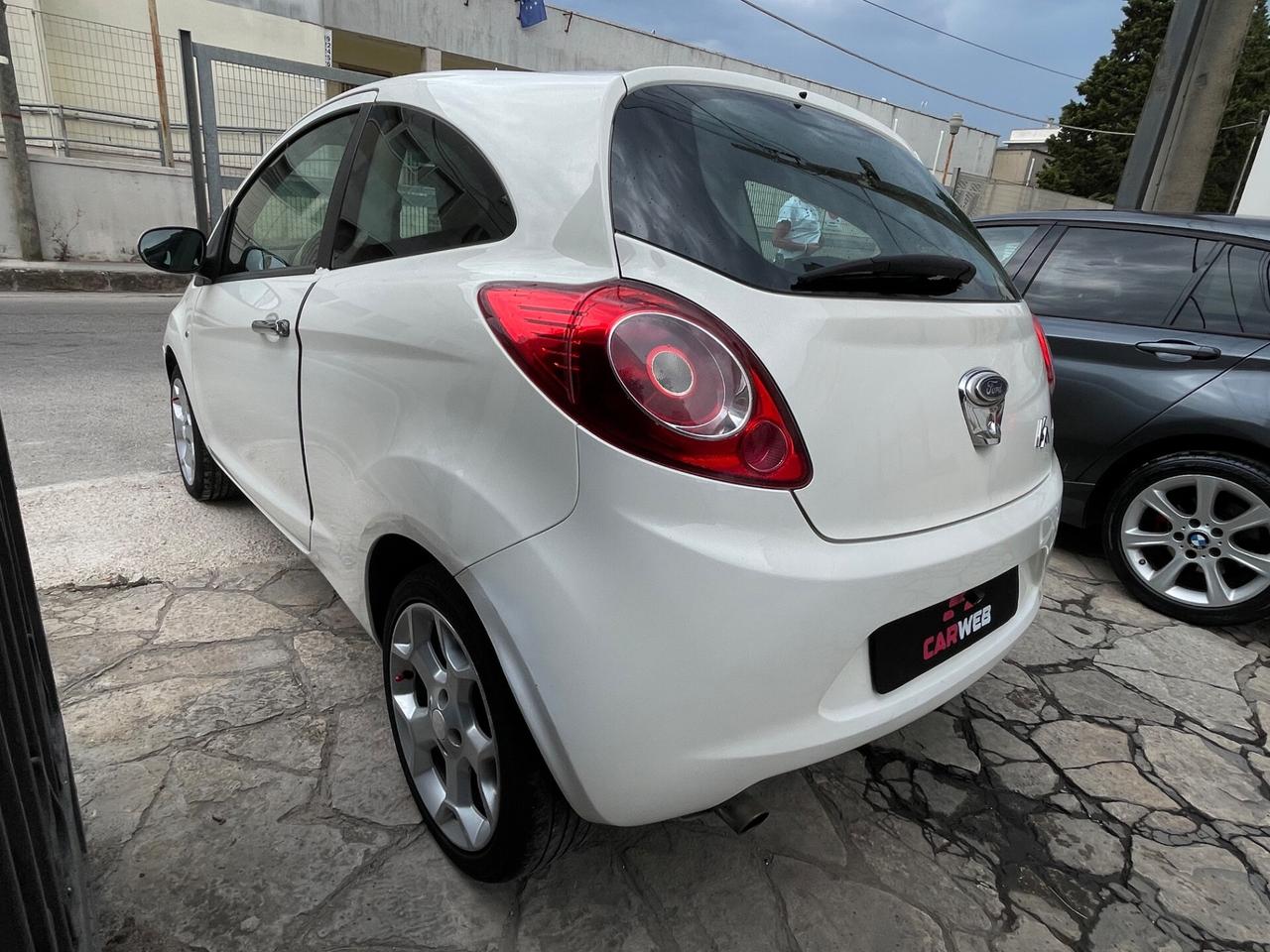 FORD KA 69CV Titanium CAM 2010
