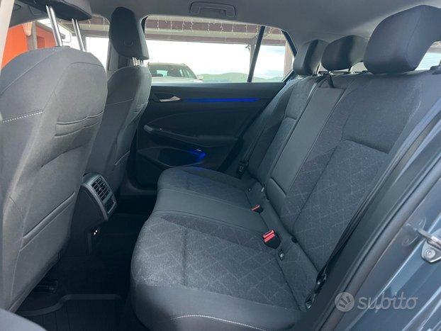 Volkswagen Golf 2.0 TDI SCR Style