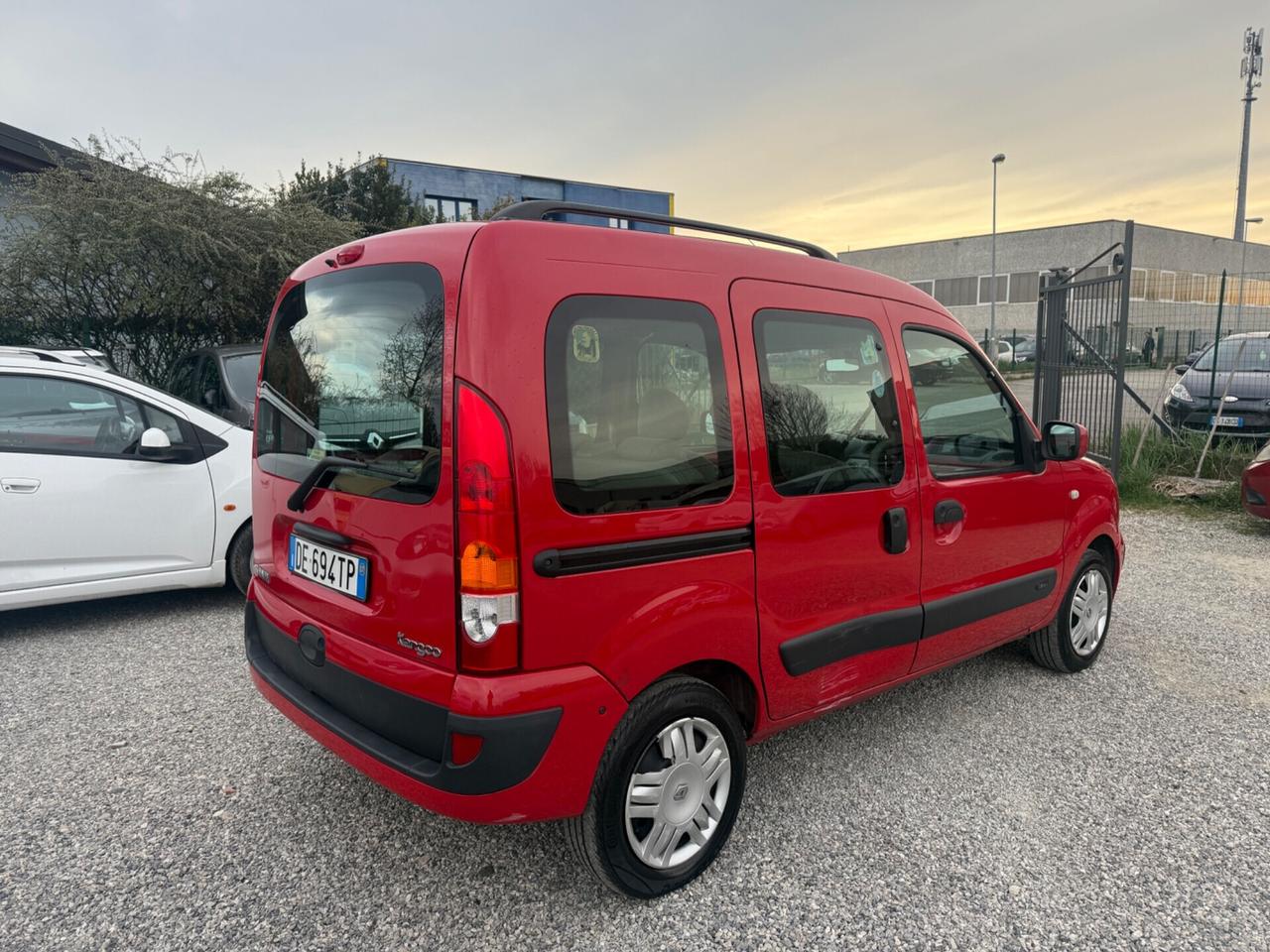 Renault Kangoo 1.6 16V 5p. BenzMetano Luxe