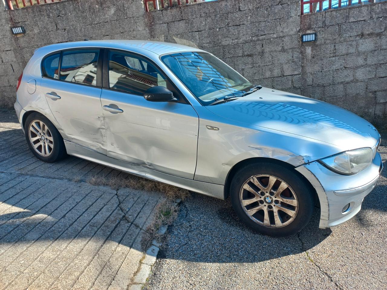 Bmw 118 118d cat 5 porte Attiva