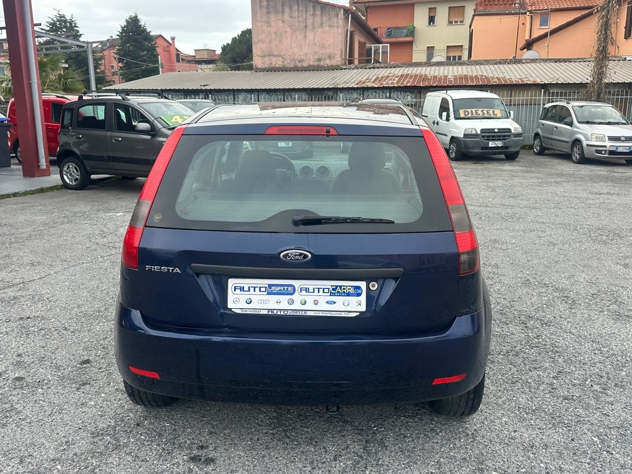 Ford Fiesta 1.4 16V 5p. Ghia