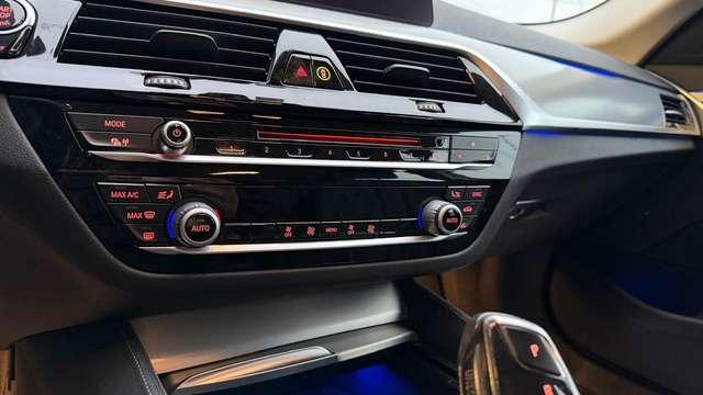 BMW 520 Serie 5 G31 2019 Touring 520d Touring Luxury auto