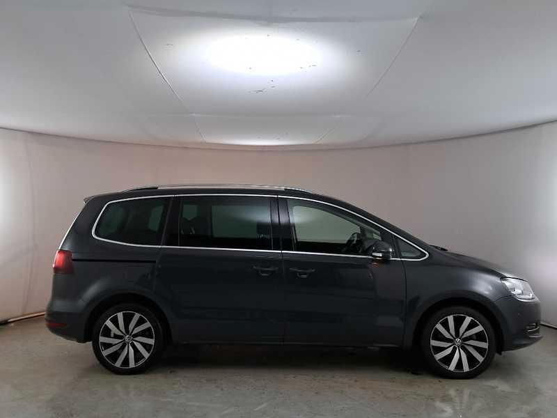 VOLKSWAGEN SHARAN 2.0 TDI SCR 130kW Executive BMT DSG