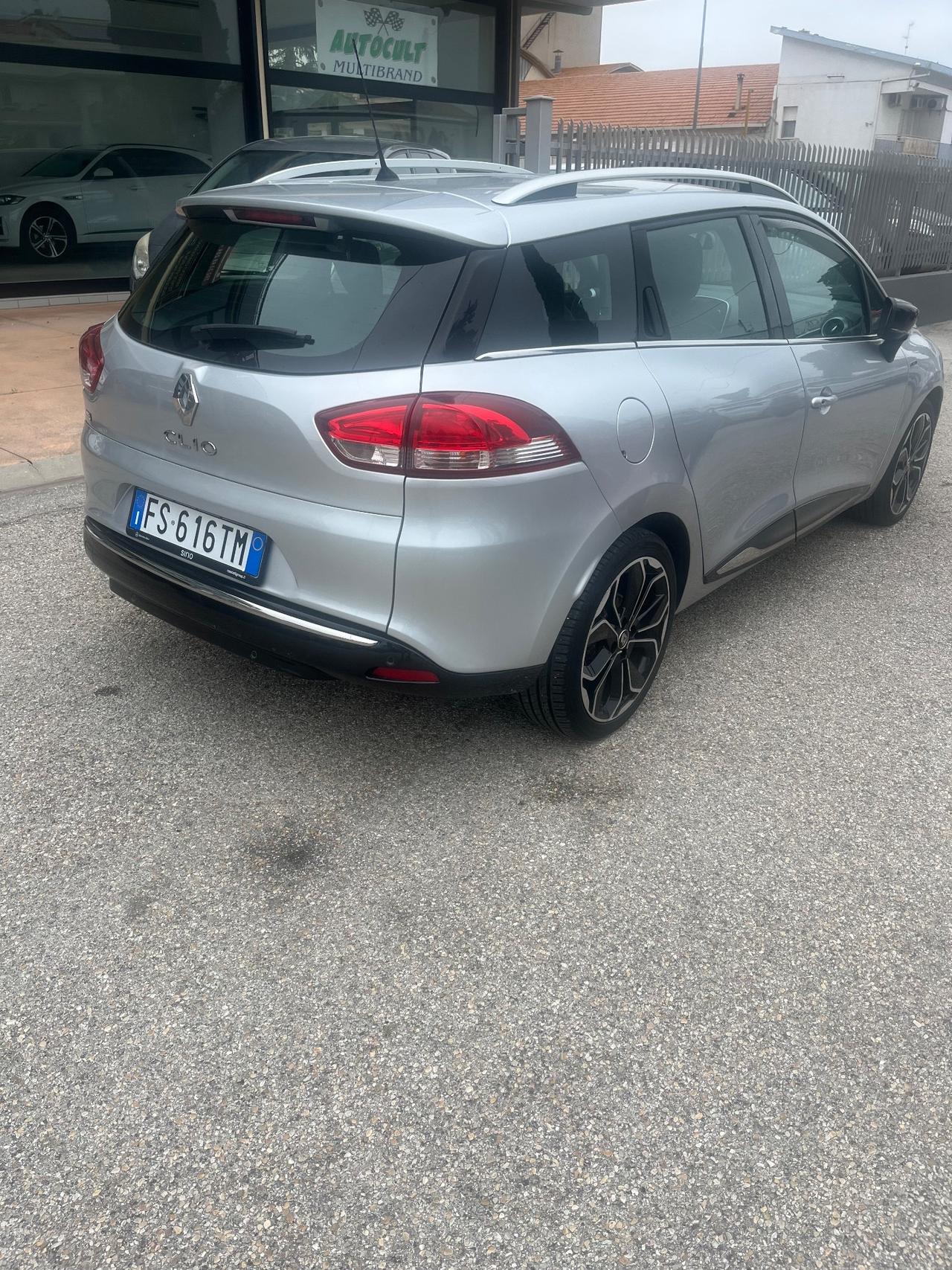 Renault Clio Sporter dCi 8V 90 CV EDC Duel