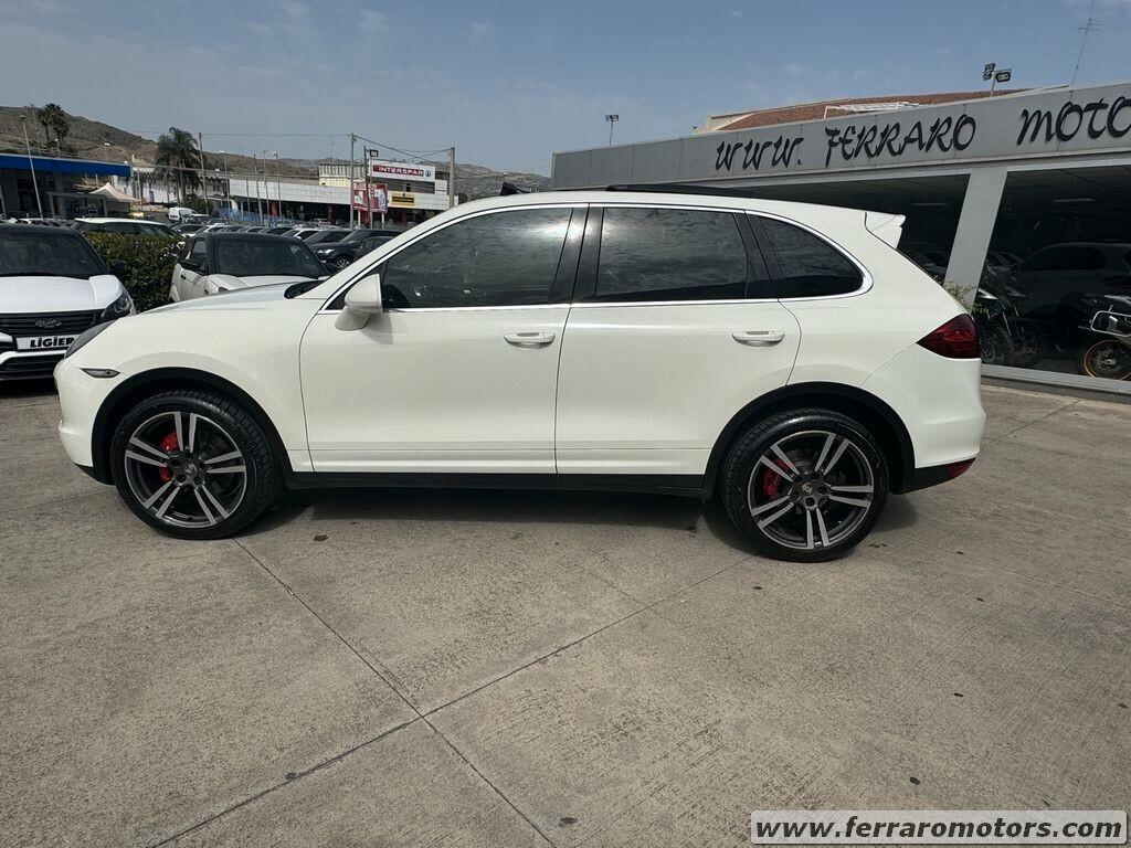 PORSCHE CAYENNE TETTO PANORAMICO A SOLI 219 EURO AL MESE