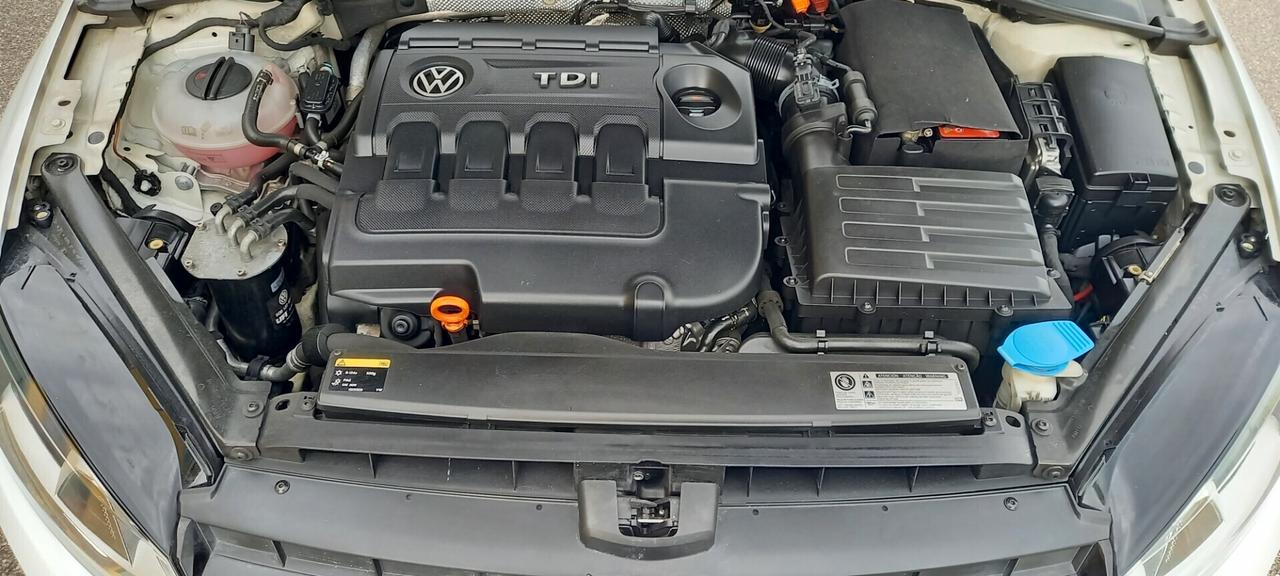Volkswagen Golf 7 Allestimento Highline cc. 1.6 TDI Turbodiesel Manuale 5 Porte 5 Posti UTILIZZABILE X I NEOPATENTATI 2025...!!!!