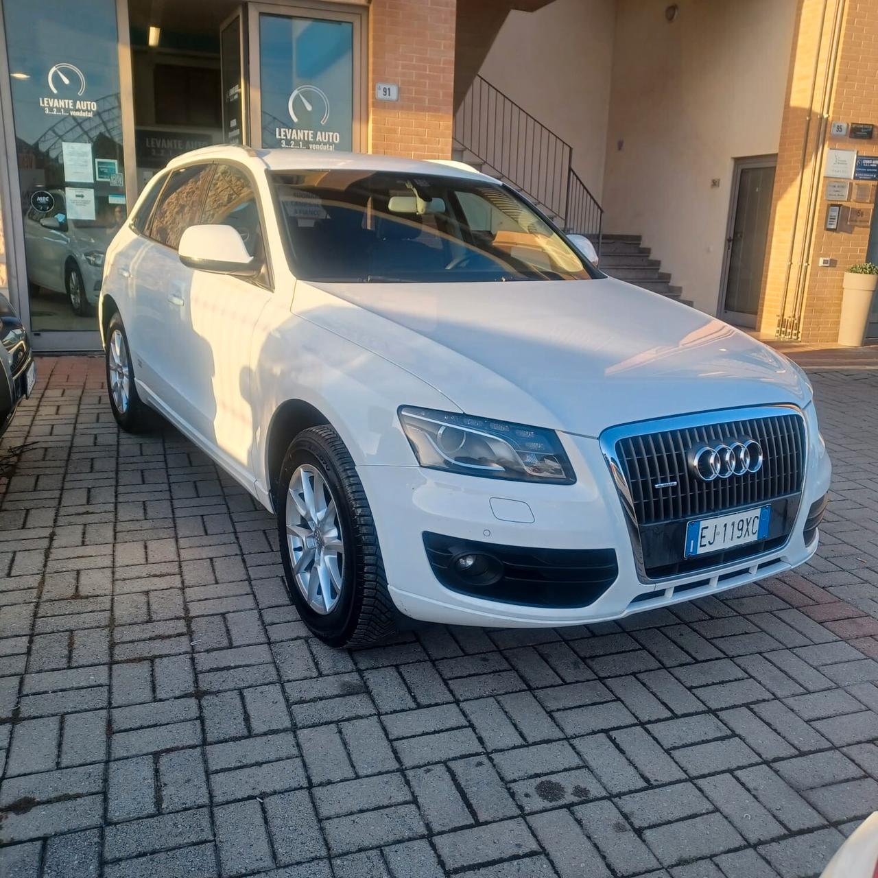 PERFETTA AUDI Q5 2.0 TDI 4X4 EURO 5