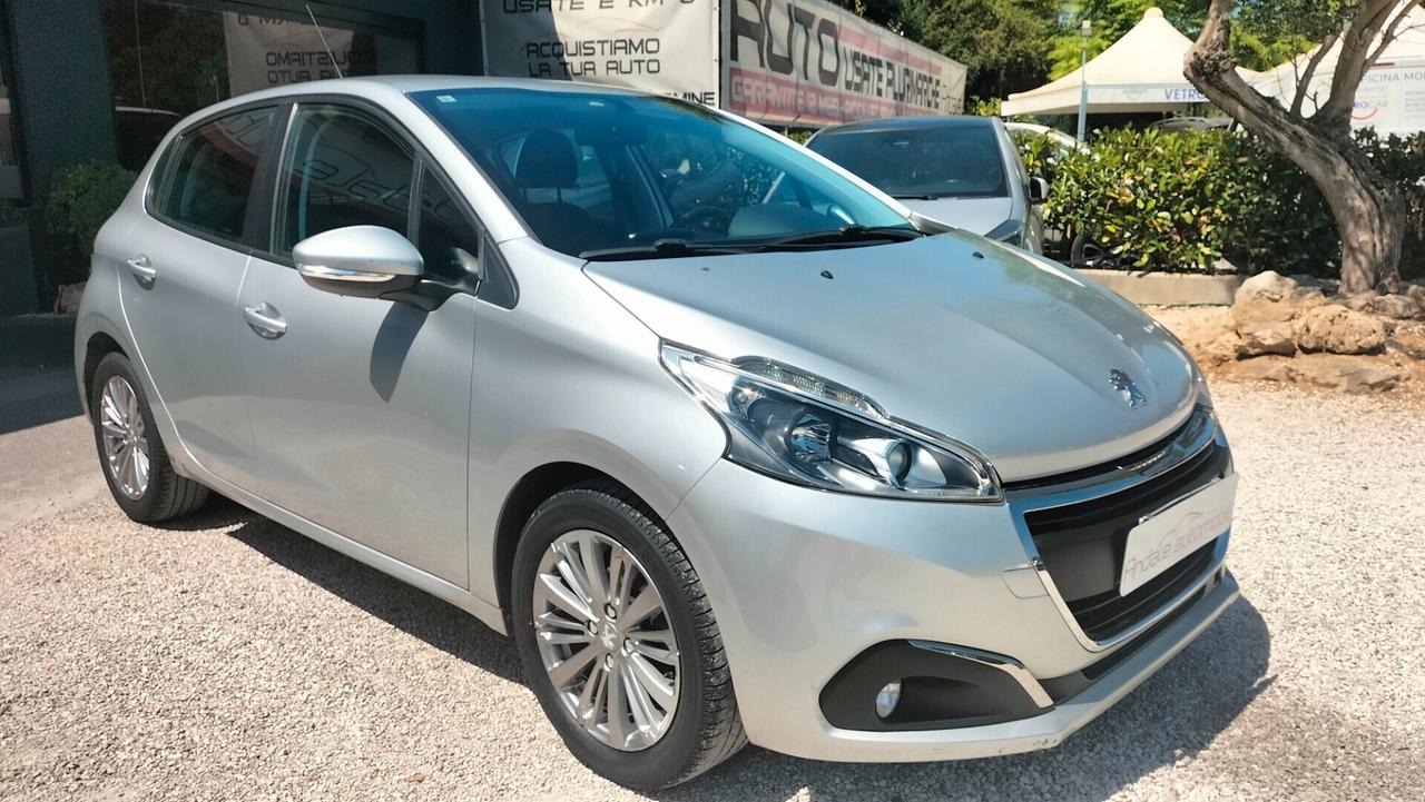 Peugeot 208 PureTech 82 5p. GPL *KM82000** PREZZO REALE