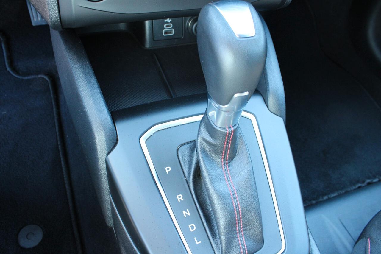 Ford Focus 1.0 EcoBoost Hybrid 155 CV Powershift SW ST-line