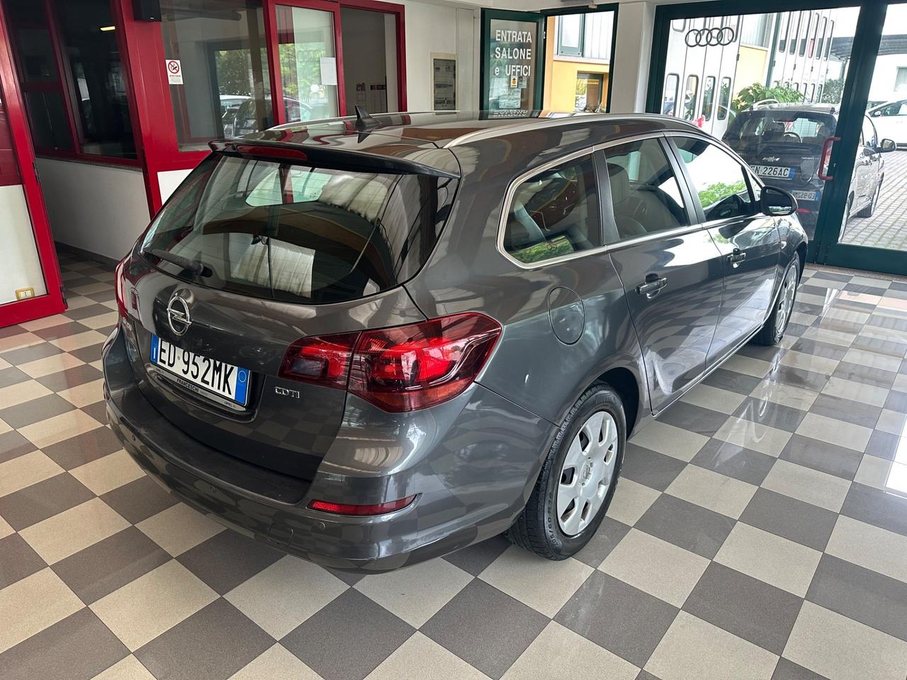 Opel Astra 1.7 CDTI 110CV Station Wagon Cosmo