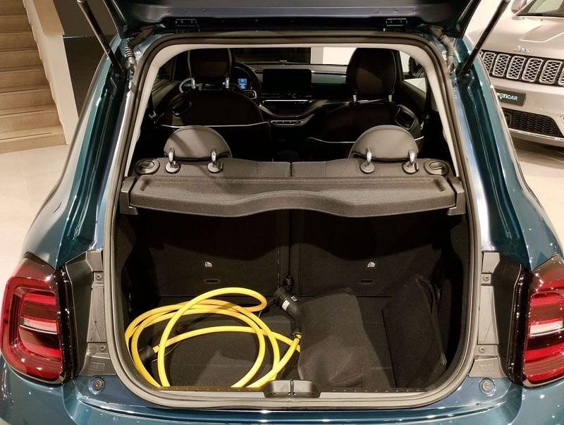 FIAT 500 500e Berlina 42 kWh