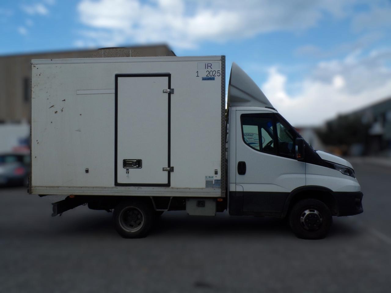 IVECO DAILY 35C12 CON CELLA FRIGO