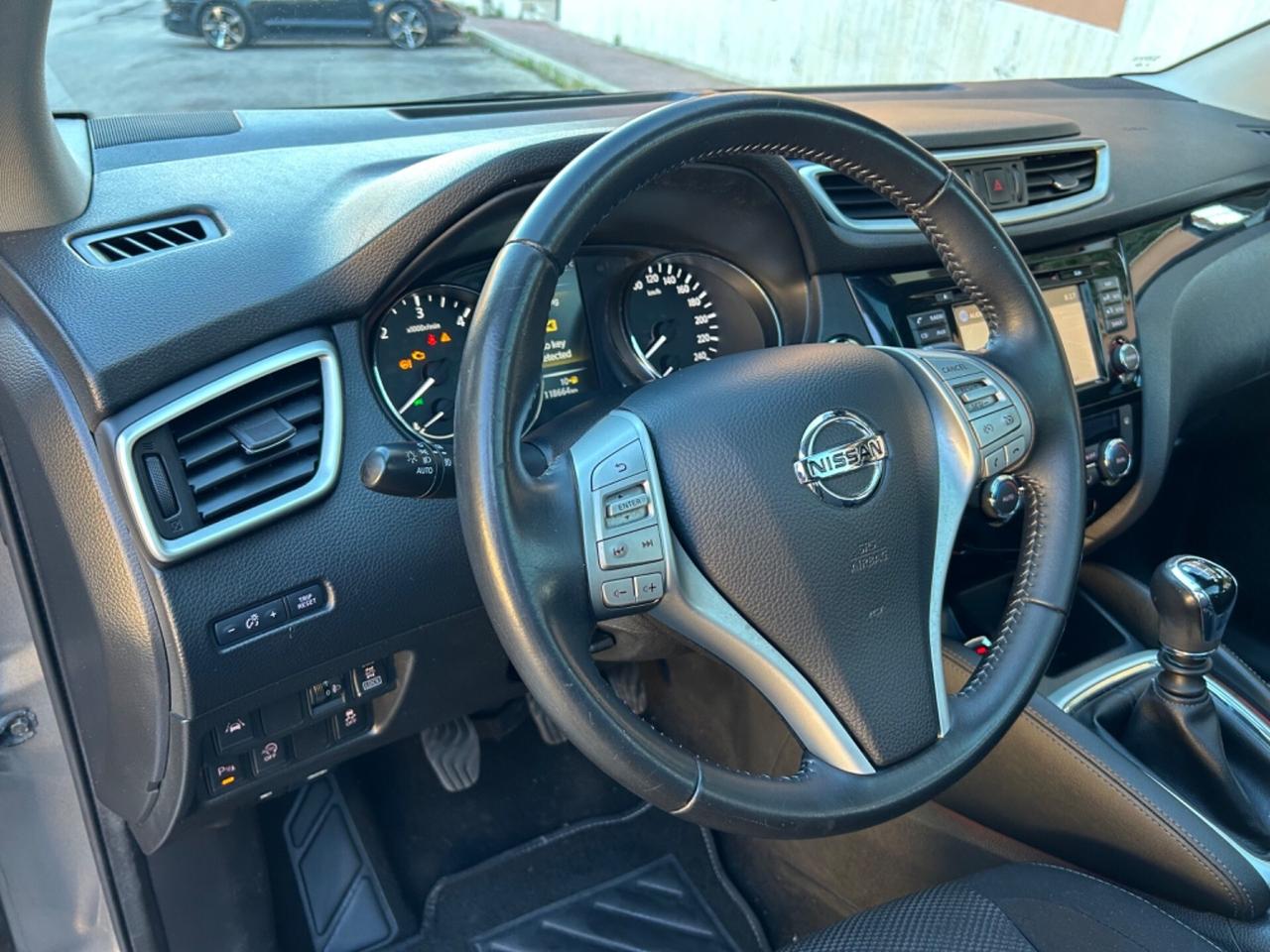 Nissan Qashqai 1.6 dCi 4WD N-Connecta unico propri