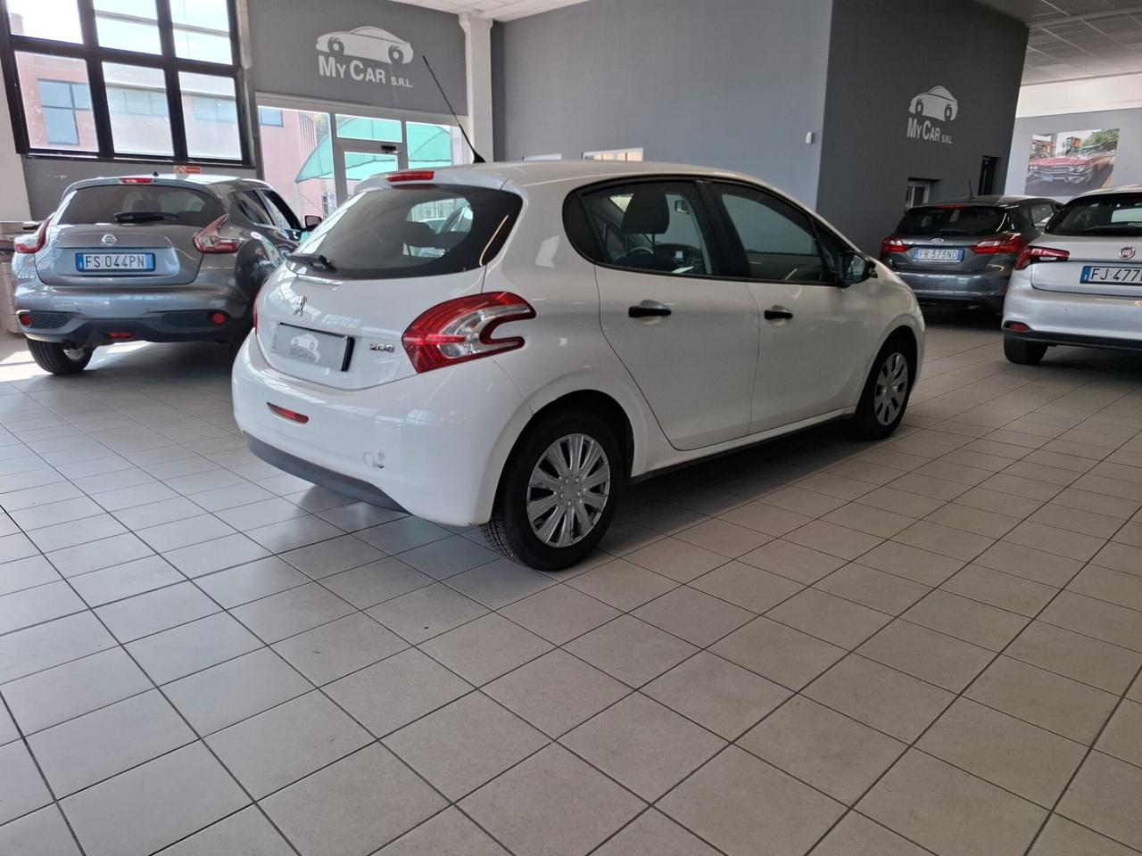 Peugeot 208 Benzina Manuale