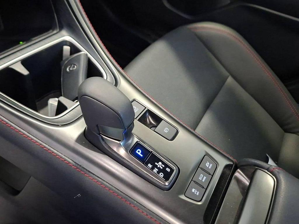 Lexus LBX 1.5 Hybrid Emotion 2WD
