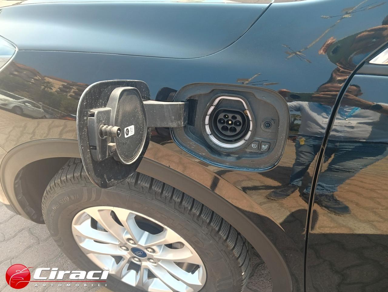 Ford Kuga 2.5 Plug In Hybrid 225 CV CVT 2WD Titanium Business
