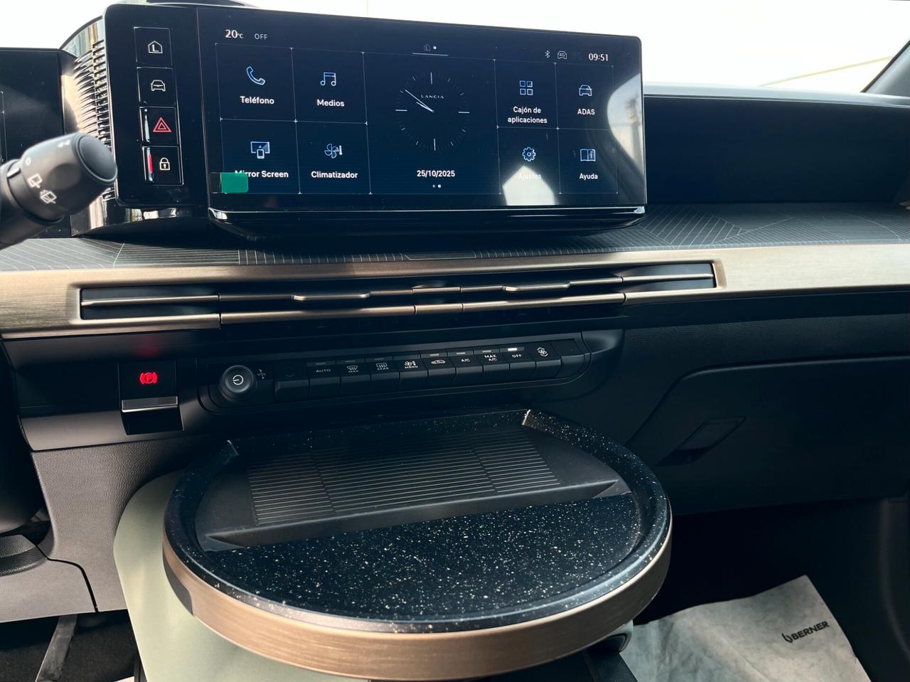 Lancia Ypsilon 1.2 100cv Hybrid e-DCT Automatic Km0